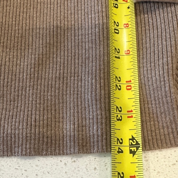 NWOT-INC International Concepts Taupe V-Neck Sweater-SUPER STRETCHY FABRIC. - Picture 7 of 10